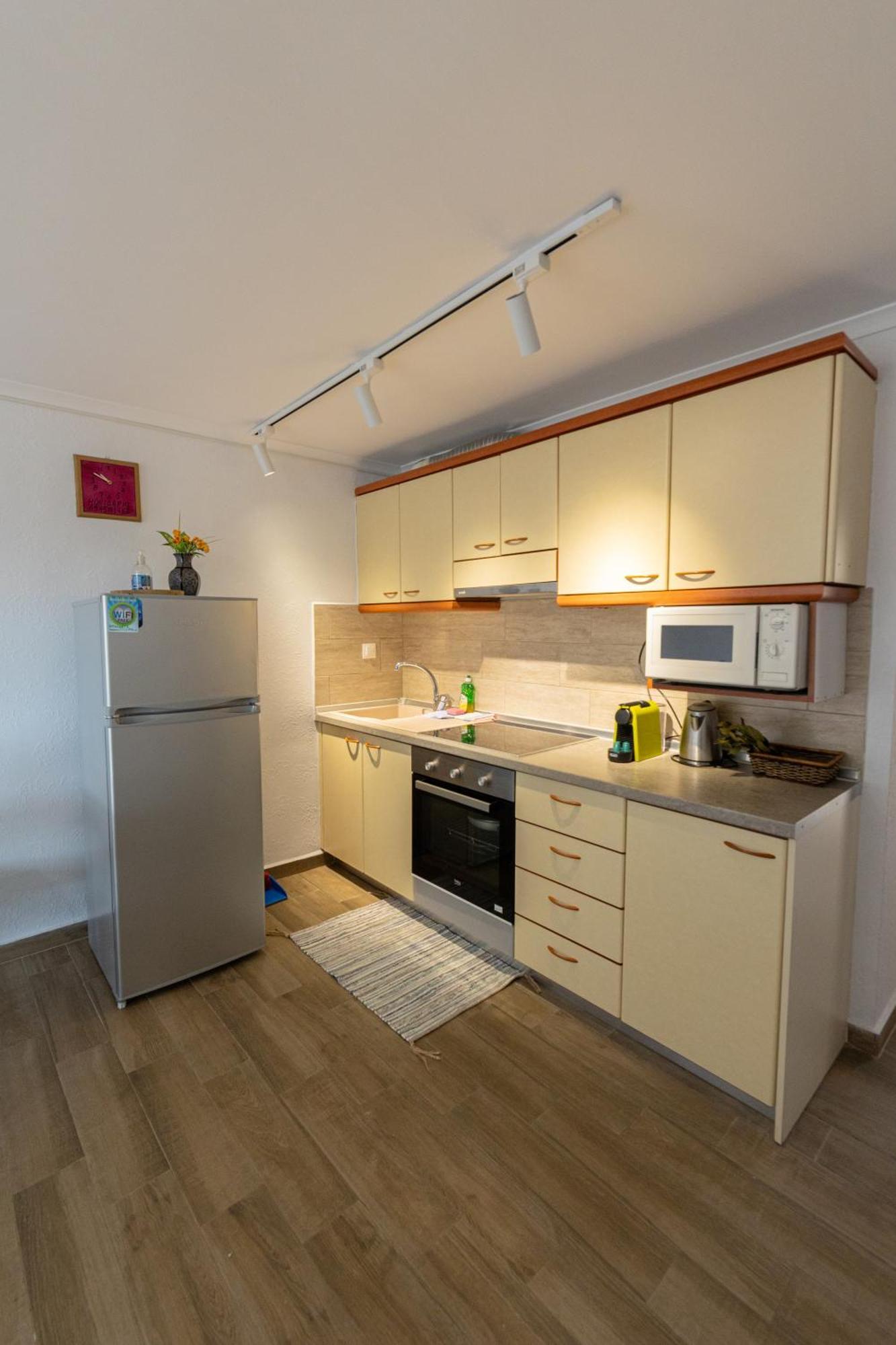 Toli Apartments Kallithea  Eksteriør bilde