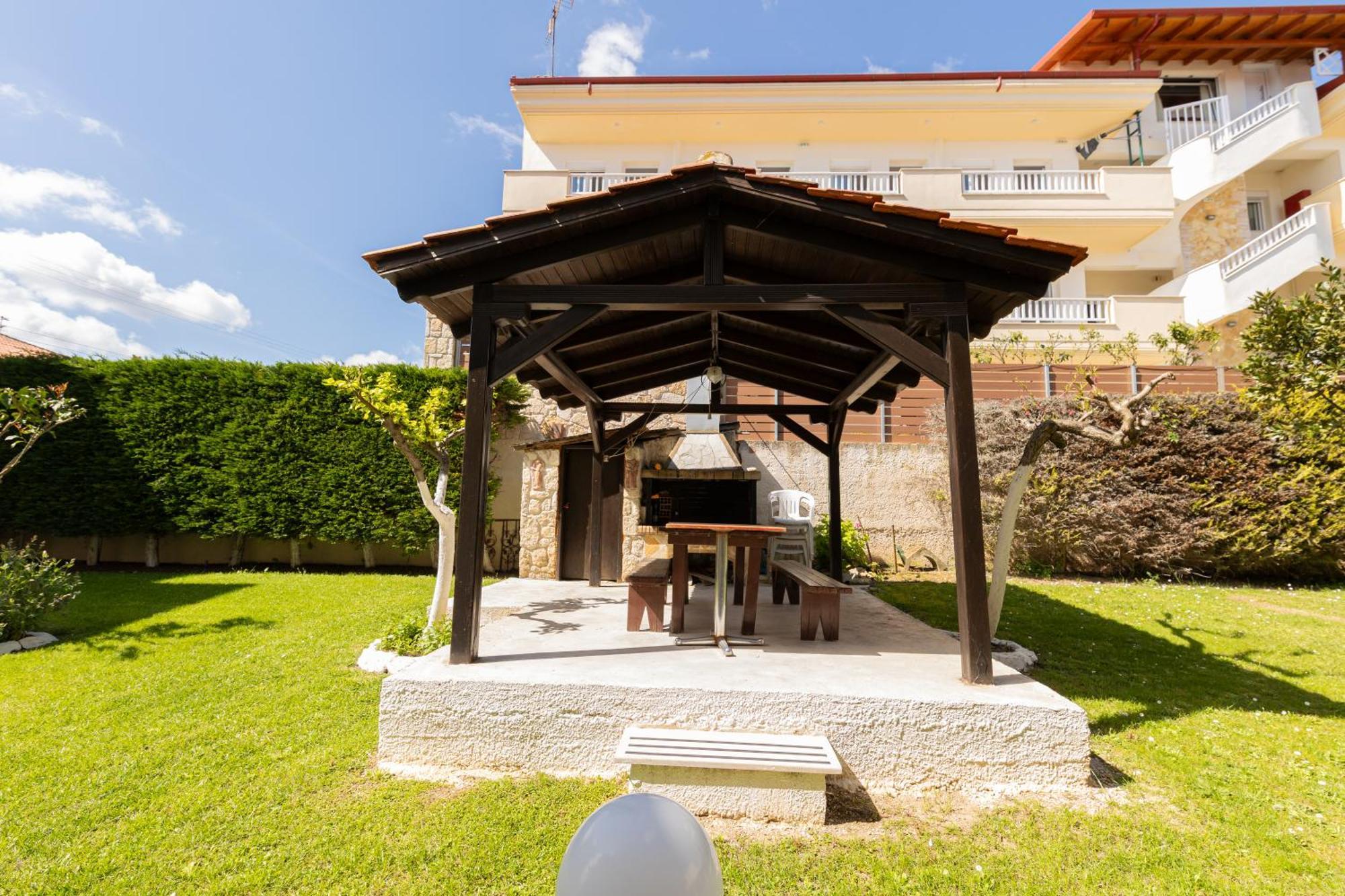 Toli Apartments Kallithea  Eksteriør bilde