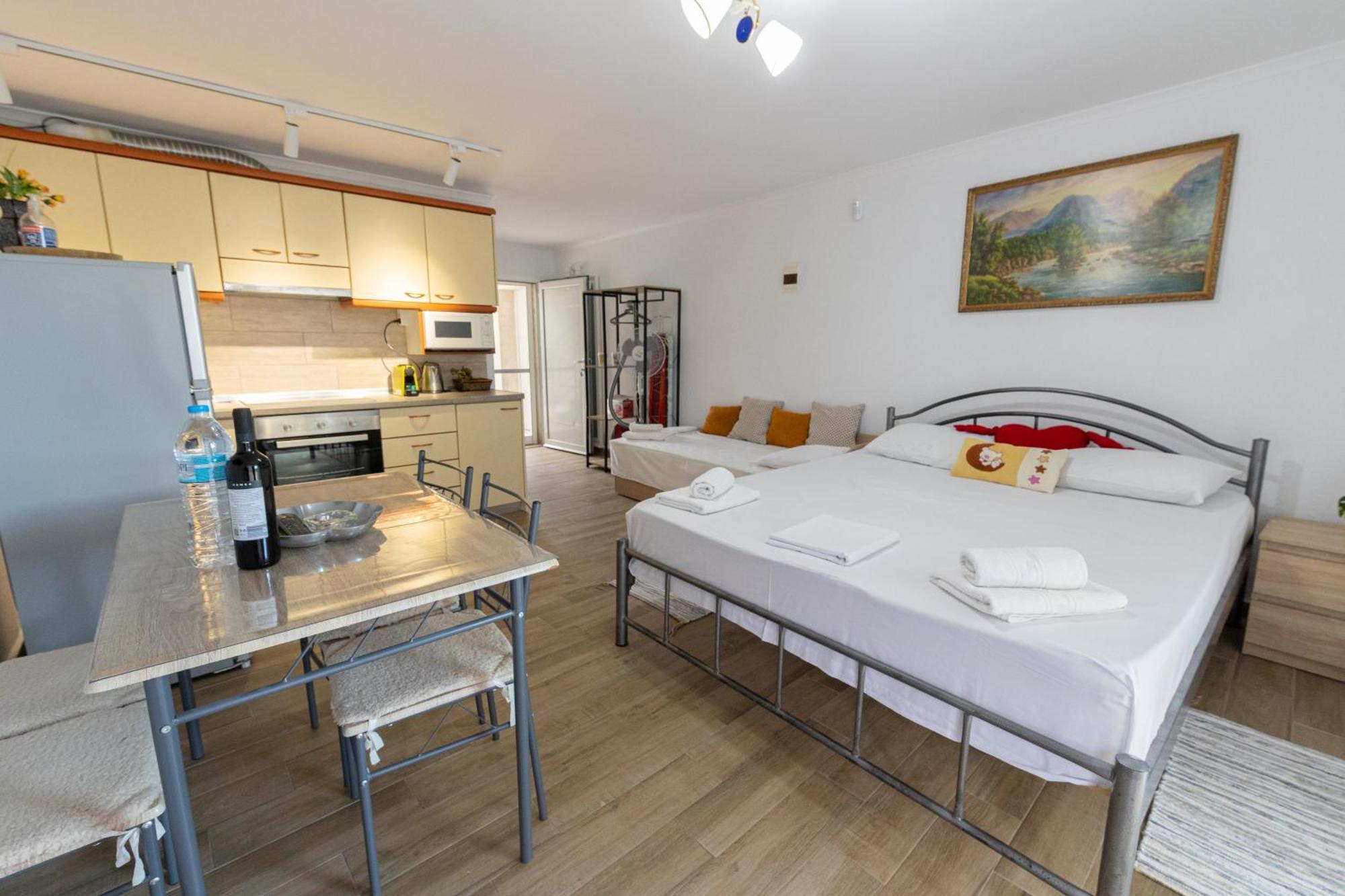 Toli Apartments Kallithea  Eksteriør bilde